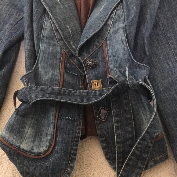 Cache distressed jean, lined jacket - Picture 2 of 6